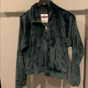 Hollister fuzzy green quarter zip xs
